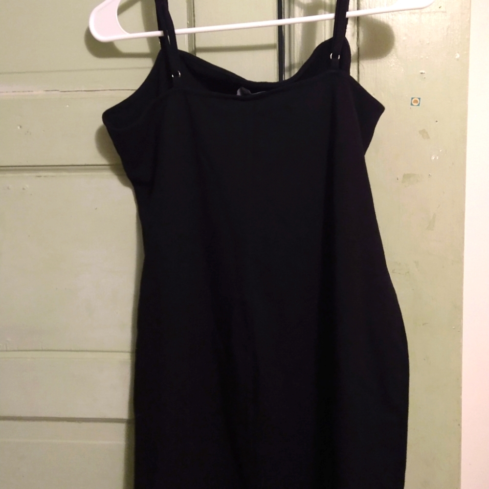 Black bodycon dress